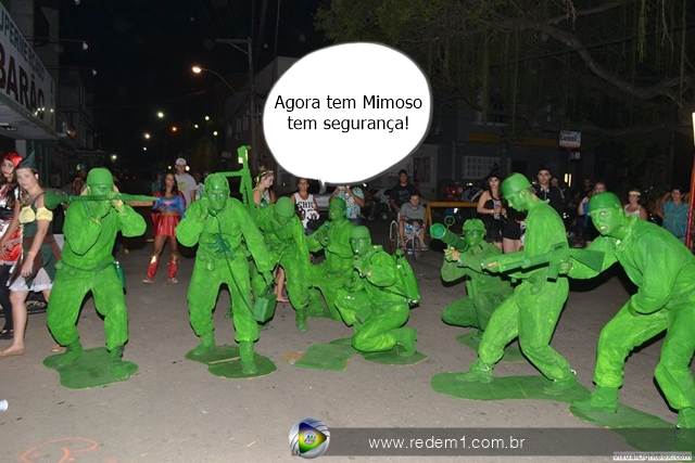 STATUS: ANSIOSO PRO CARNAVAL EM FAROL - Gerador de Memes Online