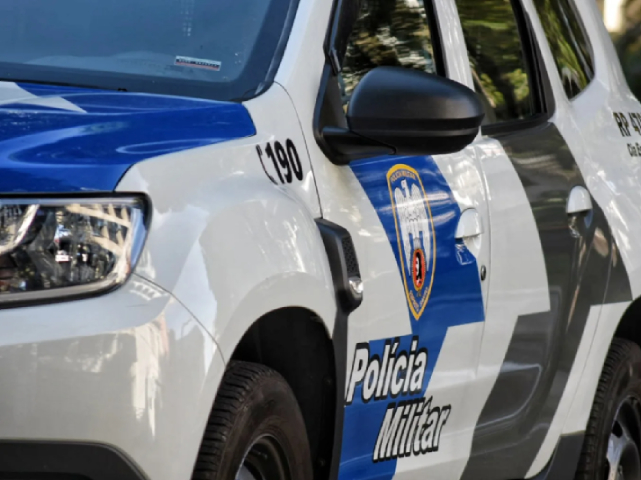 Homem é preso após agredir companheira em Muqui