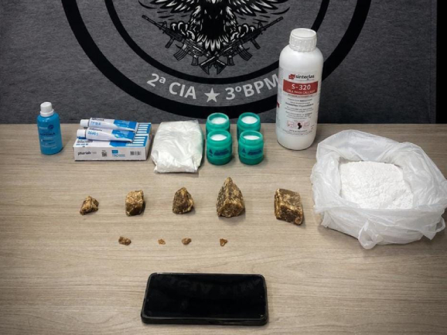 Homem é preso com mais de 800 gramas de drogas durante ação da PM em Guaçuí
